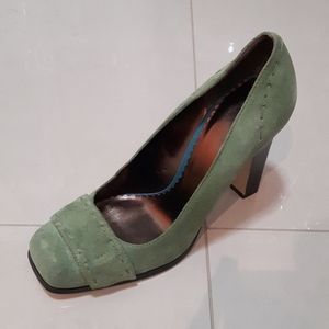 🛍️ Genuine Suede high heels